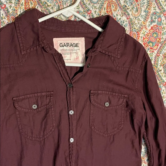 casual button-up - Picture 2 of 3